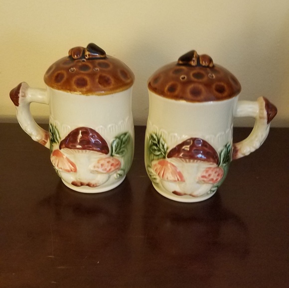 Japan Other - Vintage Japan Mushroom style Salt &pepper shakers